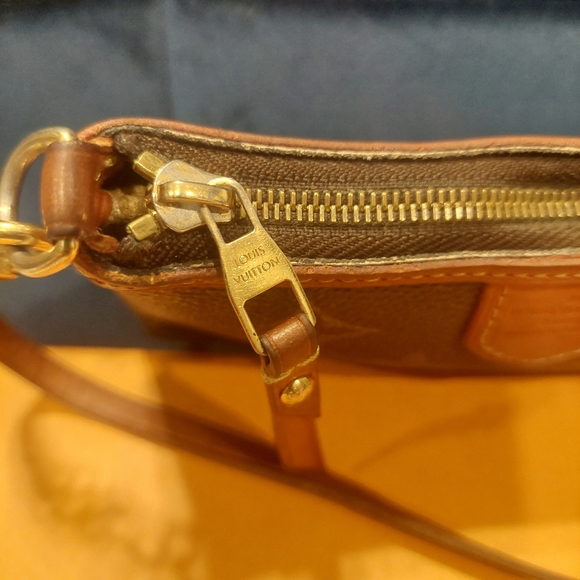 SOLD!! Louis Vuitton Monogram Mini Delightful - Picture 10 of 12